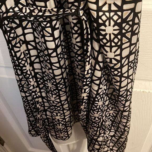 NWT White House Black Market Dress Size 0 - Picture 8 of 9